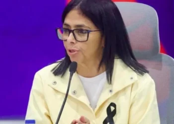 Gobierno venezolano dice que ha entregado más de 700 viviendas a afectados