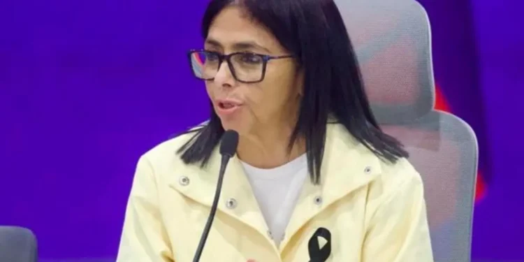 Gobierno venezolano dice que ha entregado más de 700 viviendas a afectados