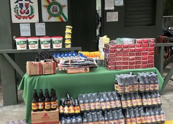 El ejército decomisa mercancías de contrabando en el puesto de chequeo ¨el Laurel¨ en Cañongo Dajabón