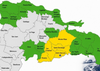El COE eleva a 20 provincias en alerta por lluvias onda tropical