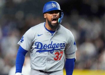 Teoscar Hernández responde en momento clave para Dodgers