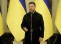 UCRANIA: Zelenski conversa con enviados de Trump para paz