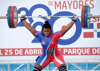 Ocho pesistas dominicanos buscan en China clasificar JJOO