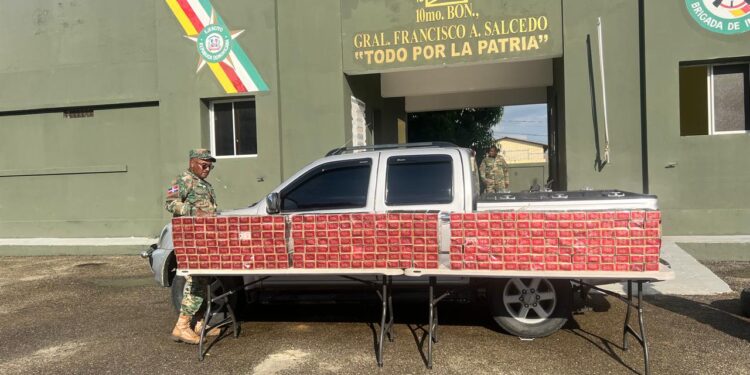 S2 y Uniformado del ERD ocupan contrabando de 54,600 unidades de cigarrillos en Dajabón 