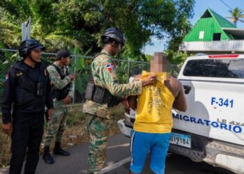 DGM detiene 294 haitianos ilegales en medio de tensión en su país