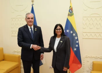 Abinader y Delcy Rodríguez se reúnen en Roma