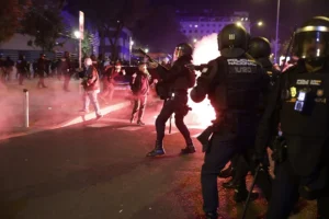 Madrid: cargas policiales durante protesta por tragedia ferroviaria