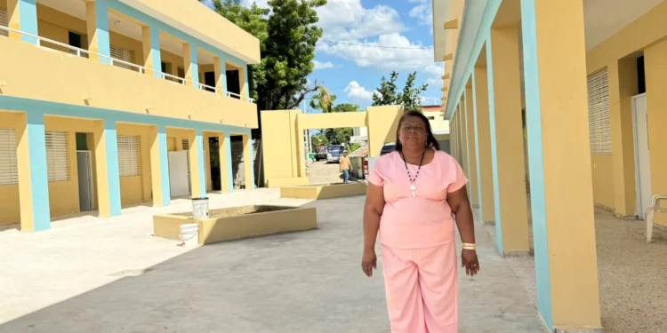 Persiste conflicto por nombre y entrega de escuela en Barrio Norte Dajabón