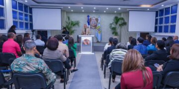 Conocen operaciones y servicios Maestrantes en Derecho Migratorio y Consular UASD visitan sede DGM