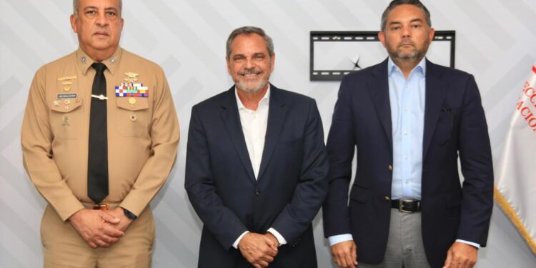Migración y grandes ligas acuerdan tramites para prospectos extranjeros en RD