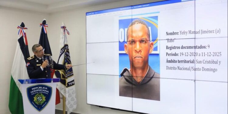 Policía captura en Haina a presunto autor de robo con violencia contra Kenny Grullón y recupera pertenencias sustraídas
