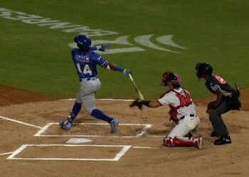 Licey aplasta Leones; Gigantes y Estrellas también ganan beisbol