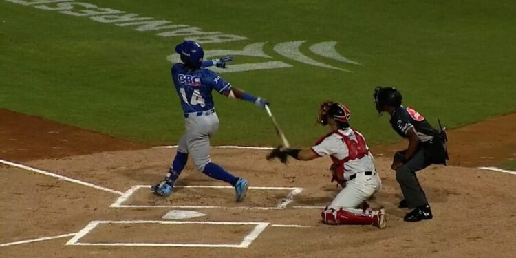 Licey aplasta Leones; Gigantes y Estrellas también ganan beisbol
