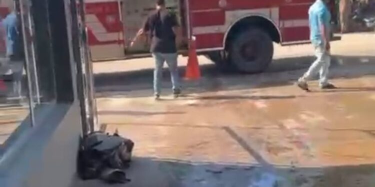 Incendio efecto tienda Lucillo Comercial en Guayacanes