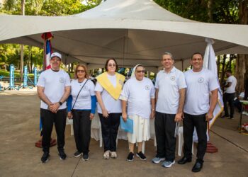 Monseñor Morel Diplán cierra Caminata Un Paso por la Salud Mental; la semana conmemorativa impacta más de 280 mil personas